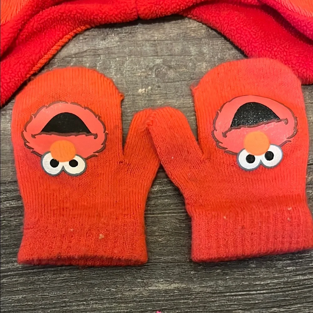 Sesame Street Elmo Beanie Hat & Mittens in Bright Red